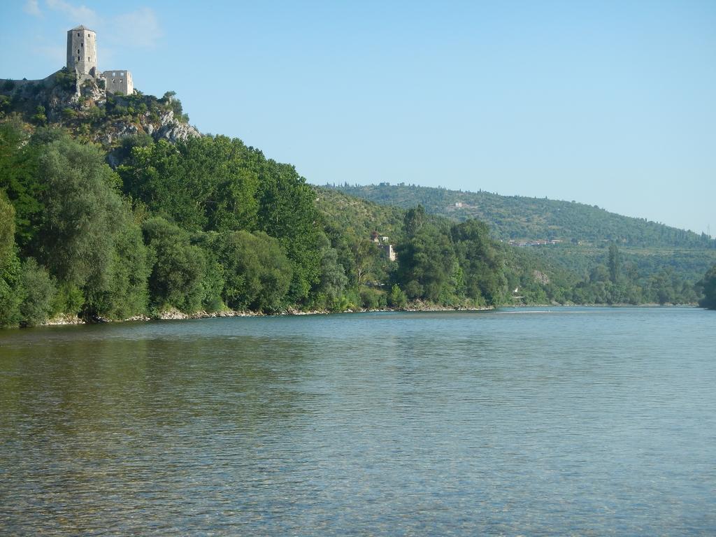 Pocitelj Riverside Guesthouse מראה חיצוני תמונה