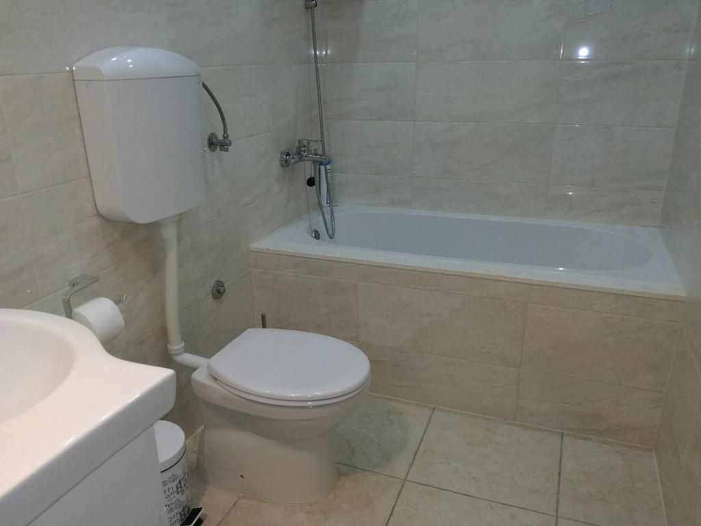 Pocitelj Riverside Guesthouse מראה חיצוני תמונה
